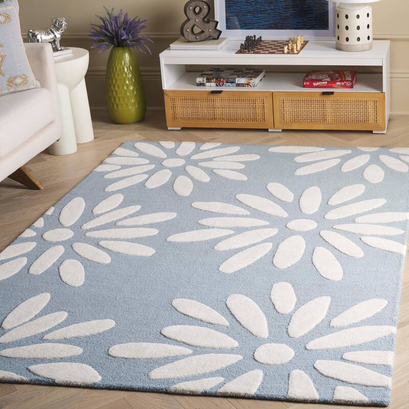 SAFAVIEH Handmade SAFAVIEH Kids Fleurette & Tween Wool Rug - 4' x 6' - Light Blue/Ivory - Rectangle