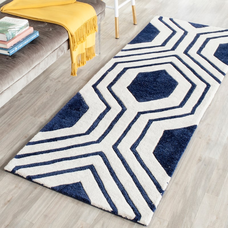 SAFAVIEH Handmade Chatham Kitt Modern Wool Rug - 2'3" x 7' Runner - Dark Blue/Ivory