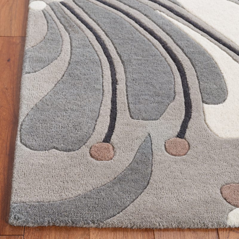 SAFAVIEH, Handmade Soho Renada Floral N.Z. Wool Rug