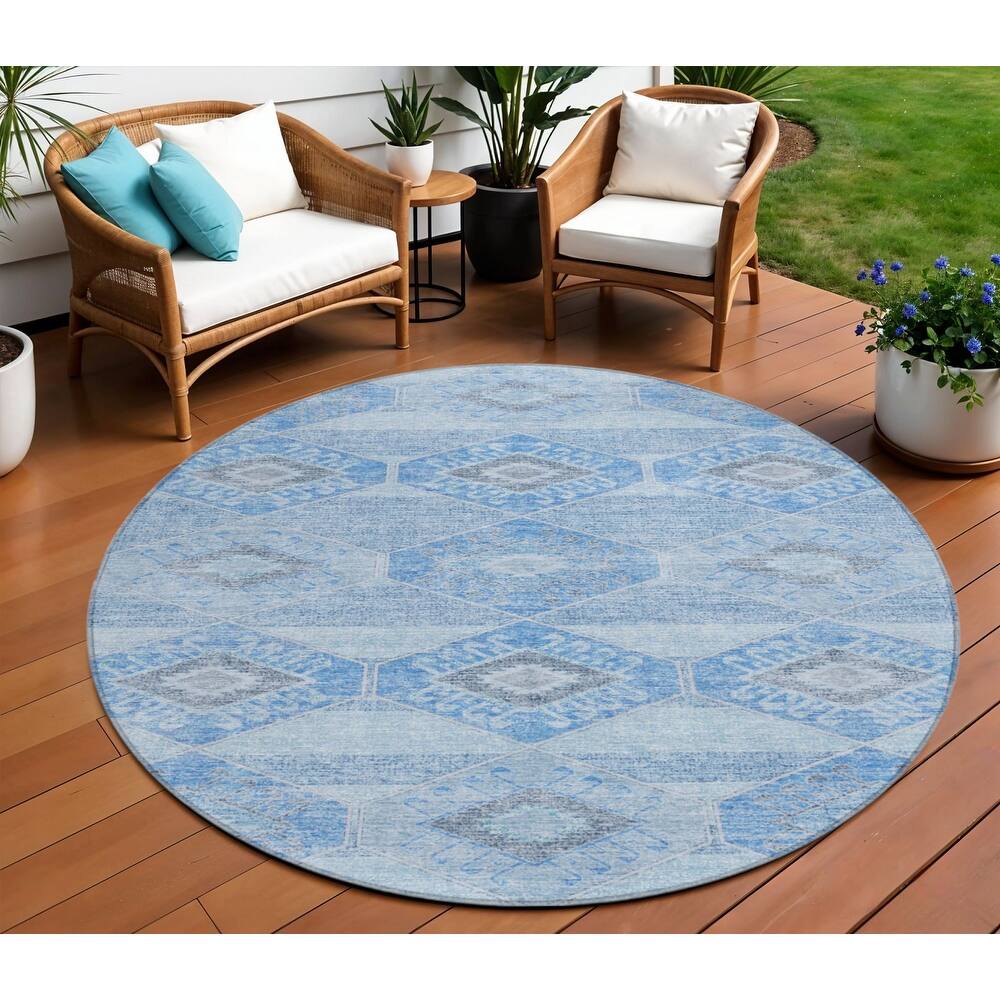HomeRoots Aztec Transitional Rectangle Outdoor Rug