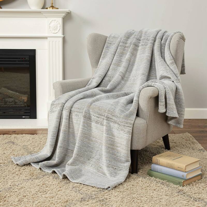 HomeRoots 50" X 70" Beige And Ivory Abstract Microfiber Plush Throw Blanket - Throw - Beige/Ivory