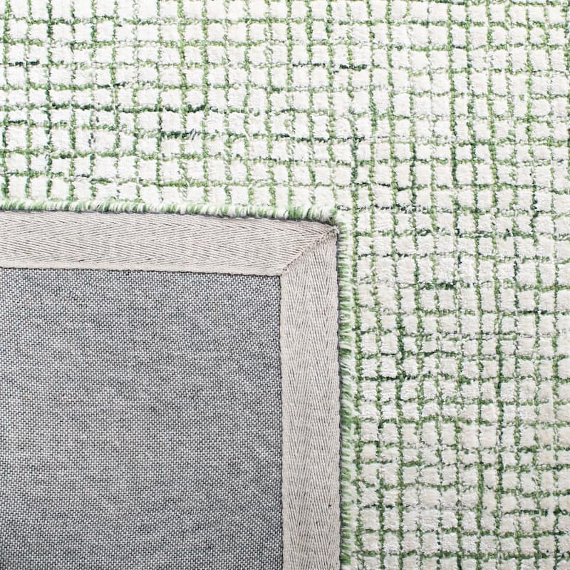 SAFAVIEH Handmade Abstract Marikka Modern Viscose Rug