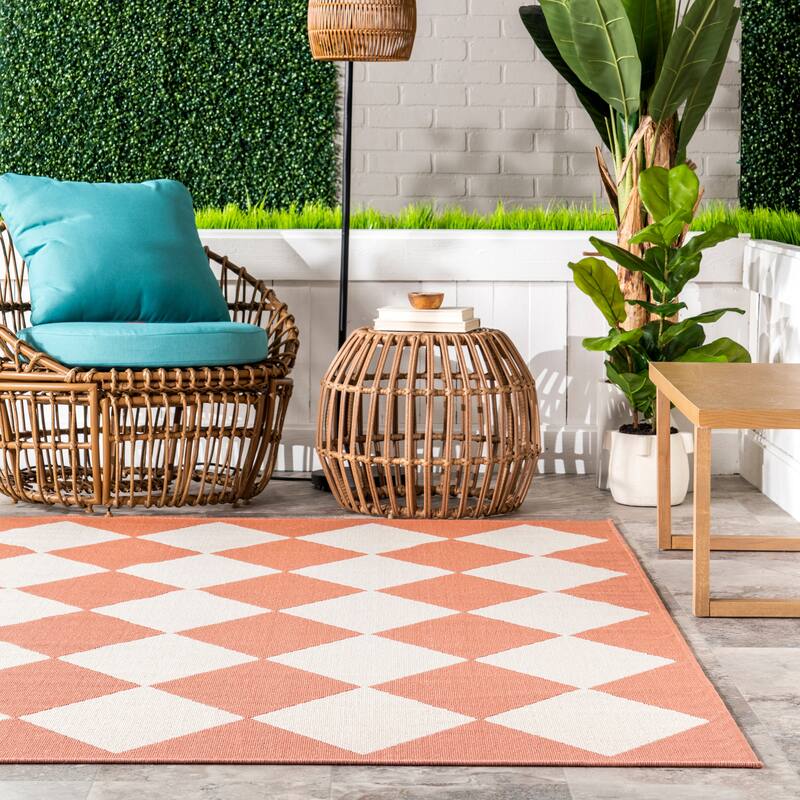 Nuloom Sabina Diamond Trellis Indoor/Outdoor Area Rug