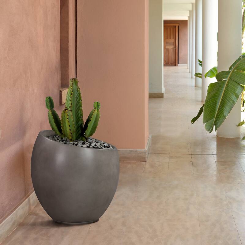 Moonstone Modern Indoor Outdoor Lightweight Concrete Planter