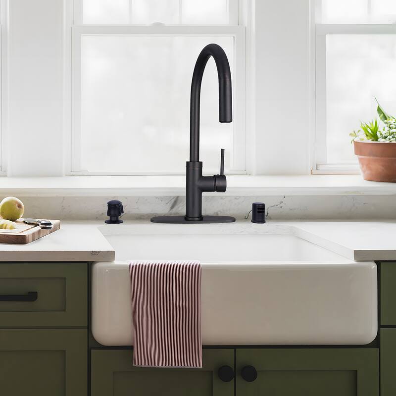 One-Handle Pull-Down Kitchen Faucet with Deck Plate