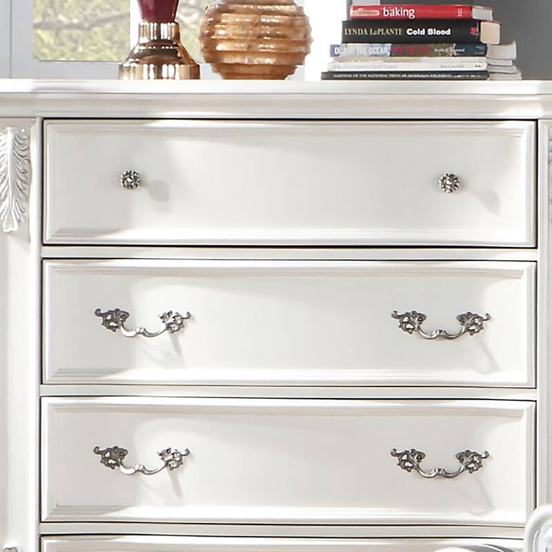 Furniture of America Wrea Traditional 6-Piece White Faux Leather Button Tufted Panel Bedroom Set