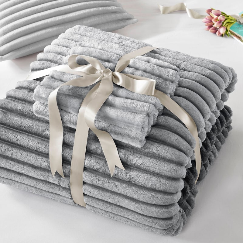 Chelsea Square Avril Fluffy Ribbed Plush Comforter Set