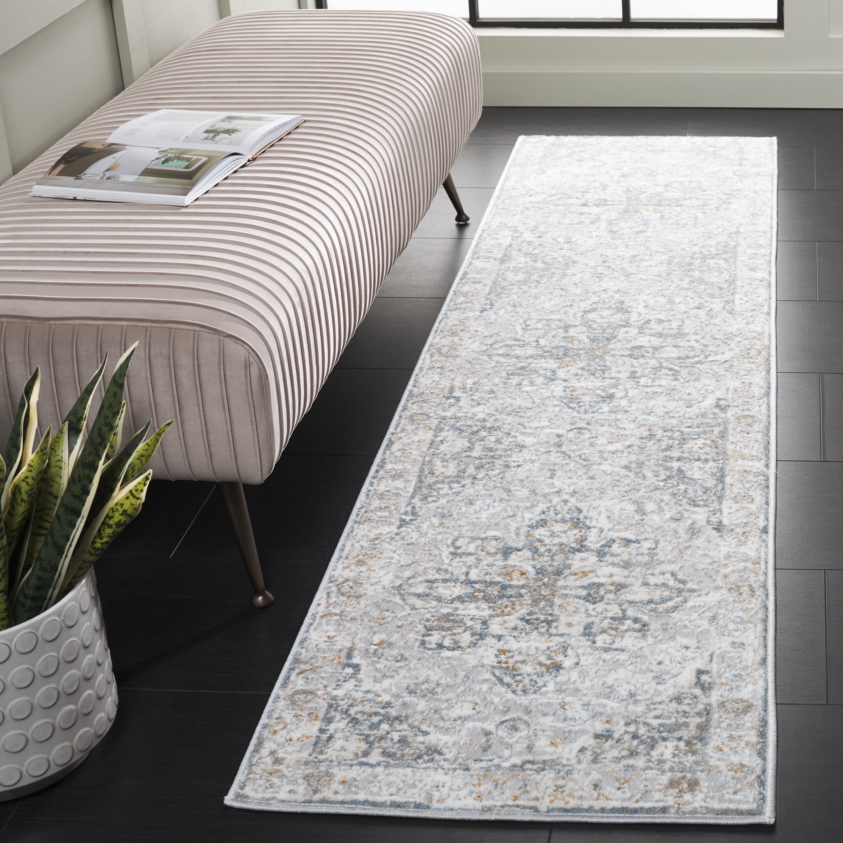 SAFAVIEH Easton Ulku Transitional Rug