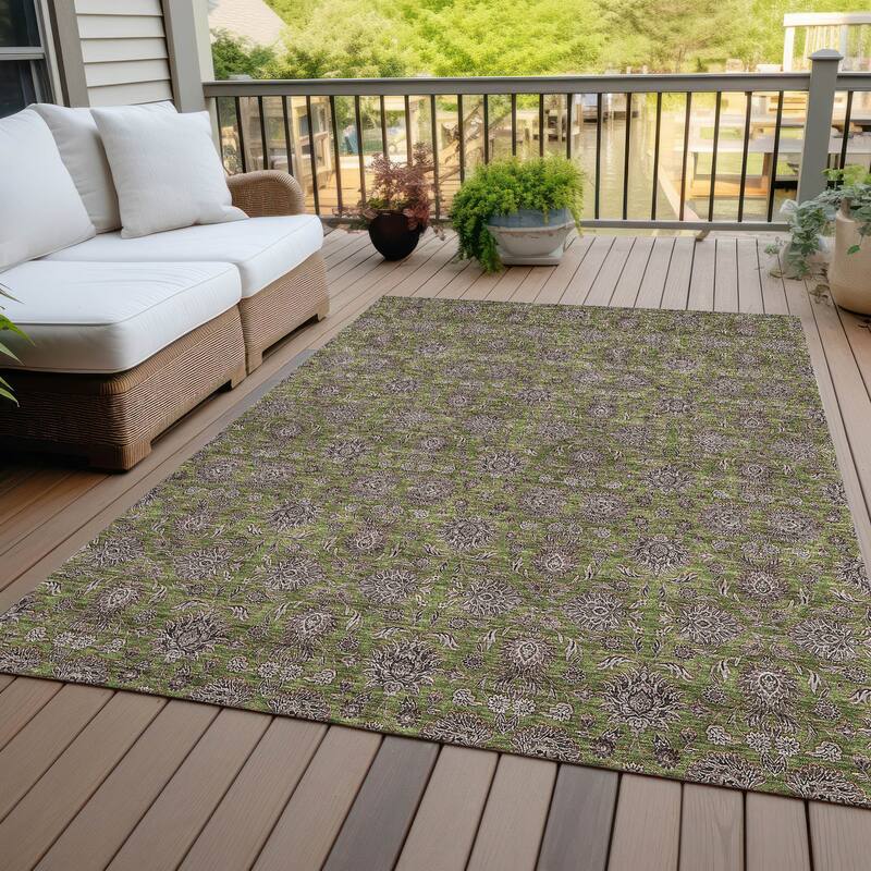 Machine Washable Indoor/ Outdoor Chantille Traditional Floral Rug