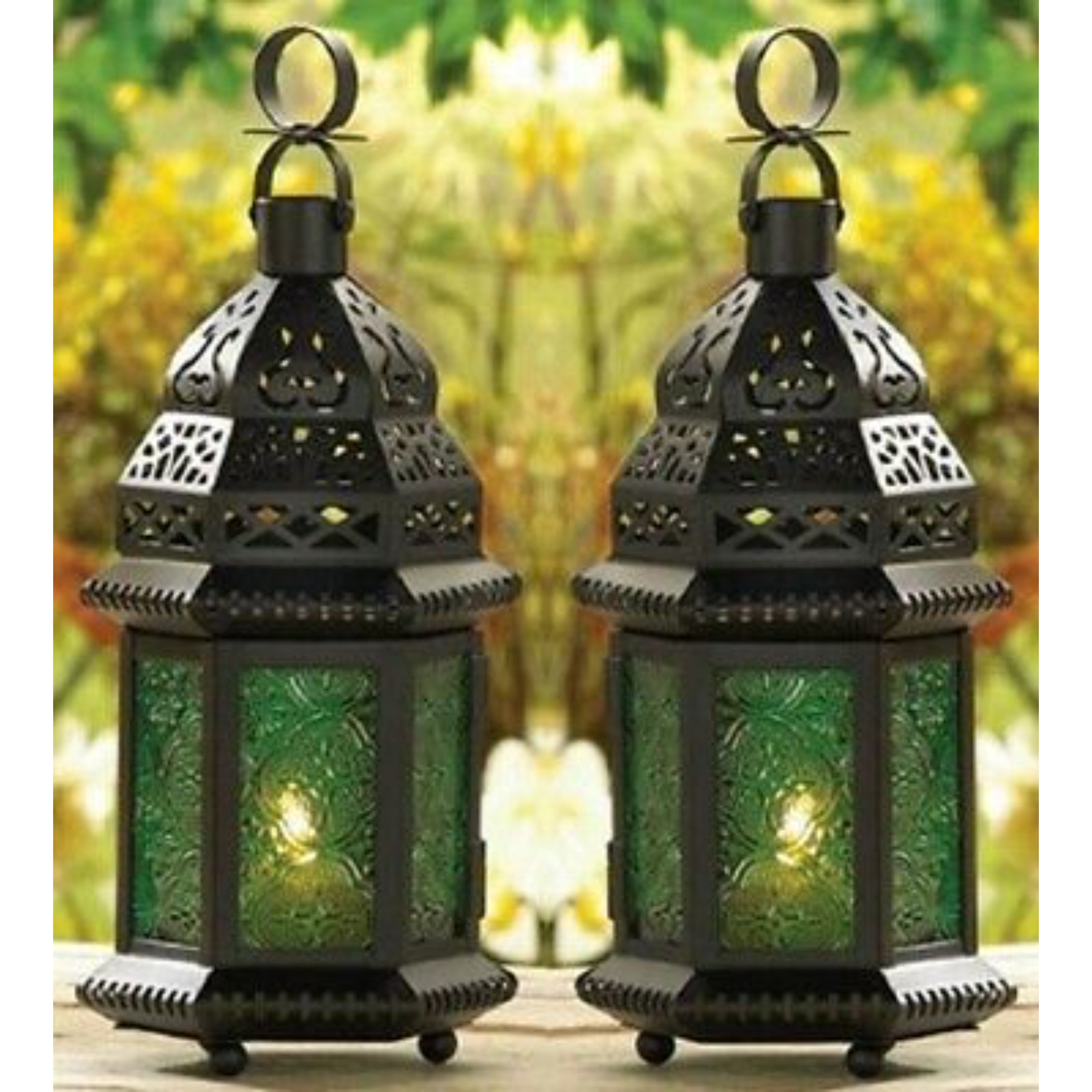https://ak1.ostkcdn.com/images/products/is/images/direct/c33f45c56b4b4e587dbb27217cc3a897ae470021/Set-of-2-Green-Glass-Moroccan-Lanterns.jpg