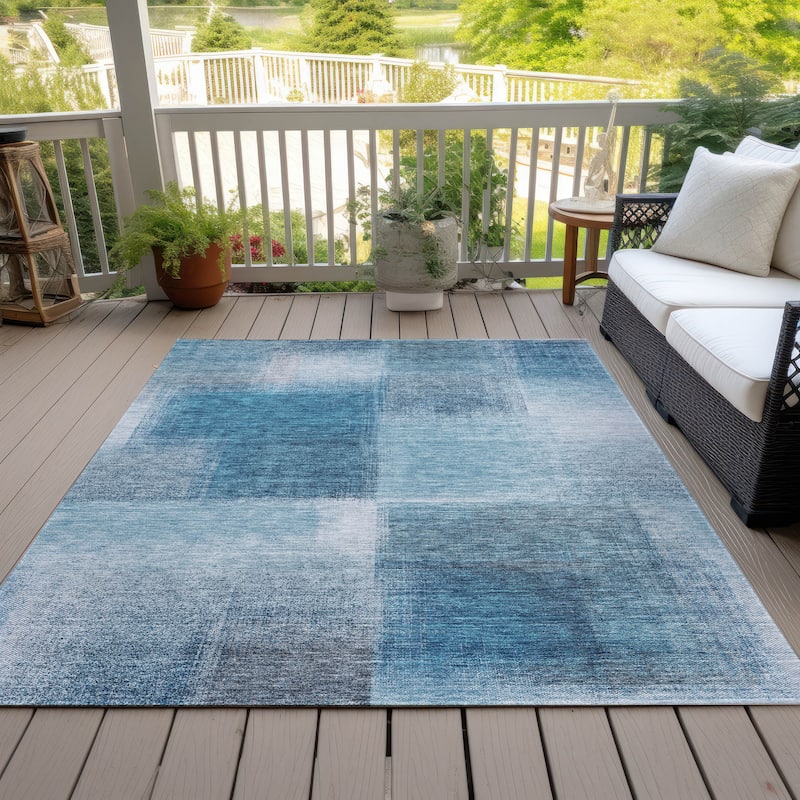 Machine Washable Indoor/ Outdoor Chantille Ombre Rug - Denim - 5' x 7'6"