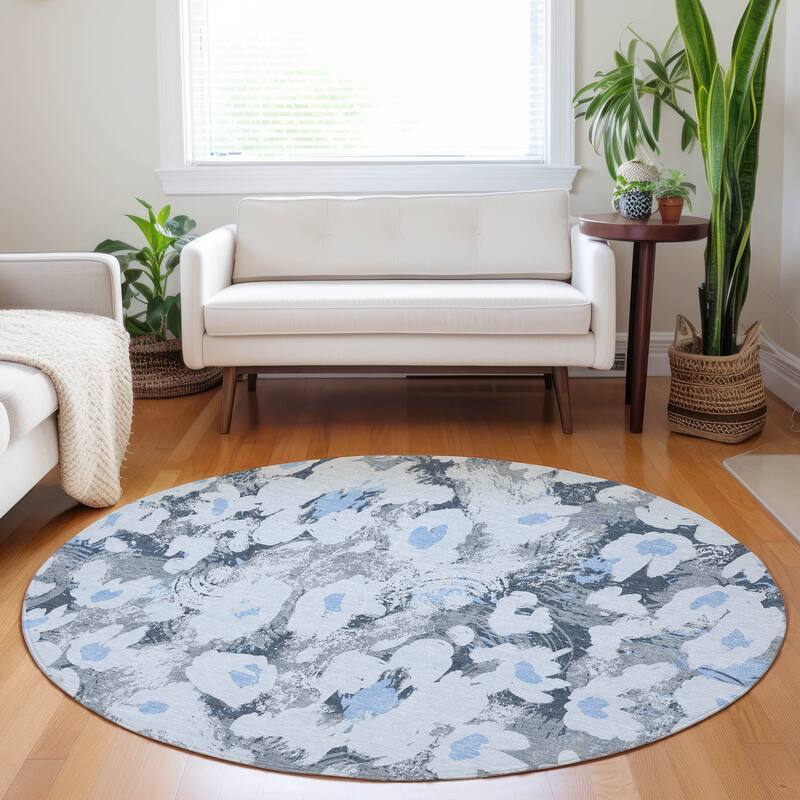 Machine Washable Indoor/ Outdoor Modern Daisy Chantille Rug - Denim - 8' x 8'