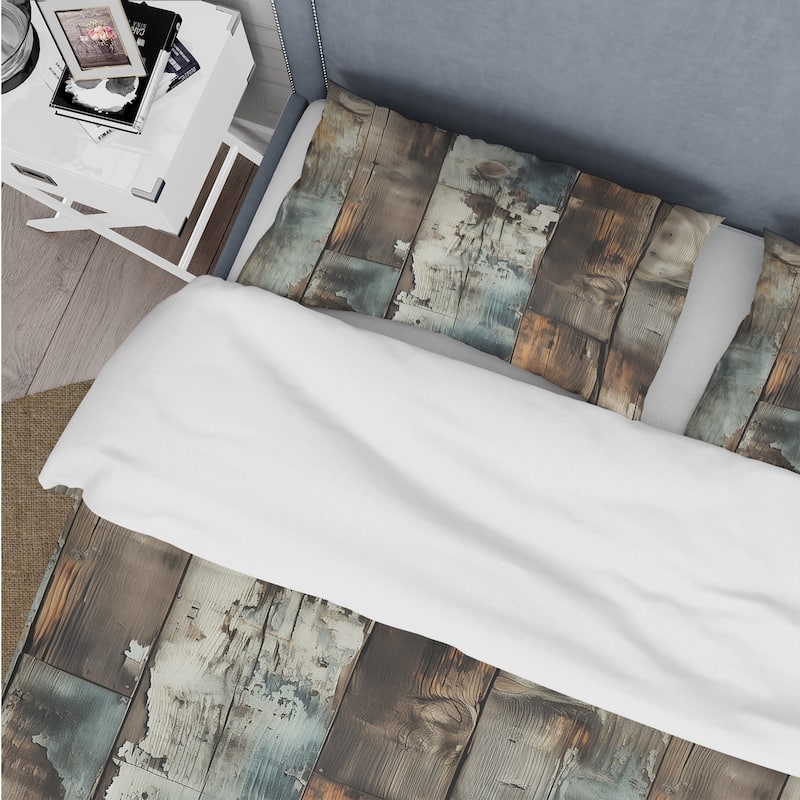 Designart "Rustic Barnwood Weathered Tones" Abstract Bedding Set With Shams