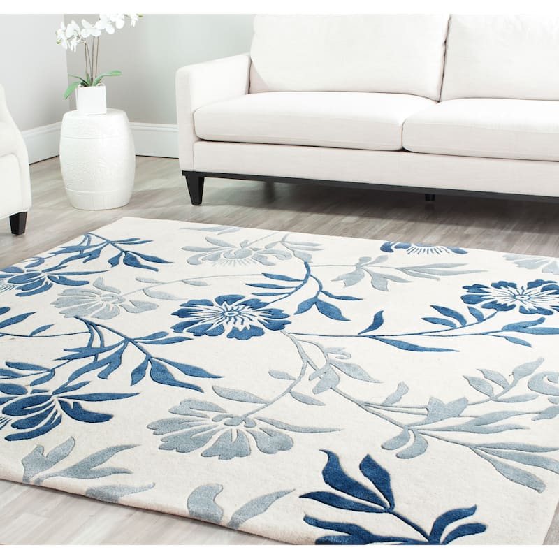 SAFAVIEH Handmade Capri Hillevi Modern Wool Rug