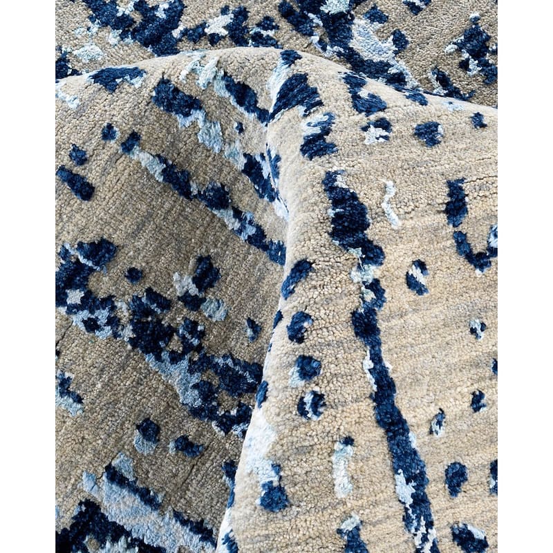 Ikat One-of-a-Kind Handmade Area Rug, Blue - 8' 0" x 10' 2"