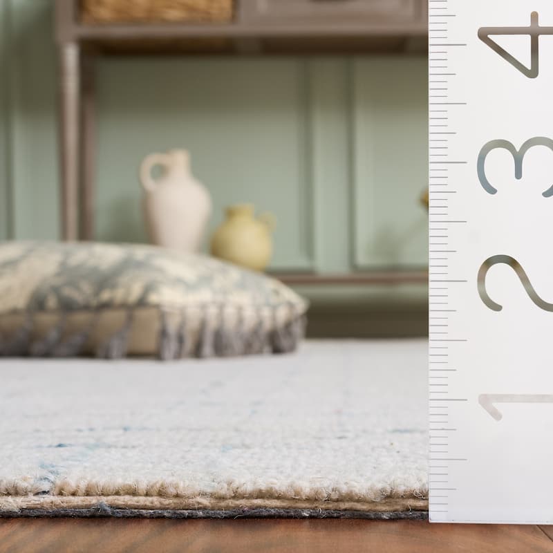 SAFAVIEH Handmade Genre Eilon Wool Rug