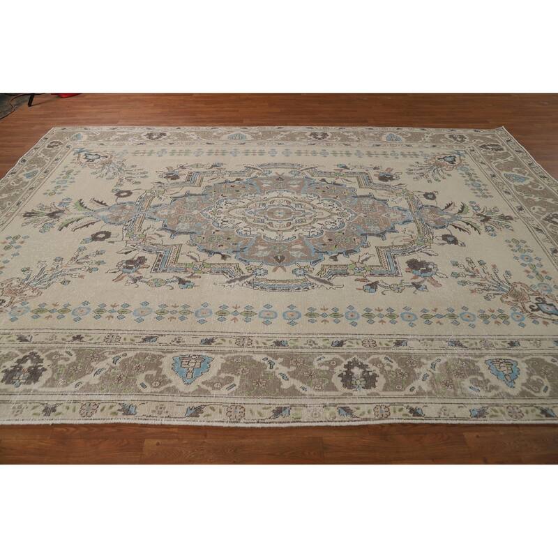 Floral Medallion Tabriz Persian Rug Hand-Knotted Beige Wool Carpet - 8'0"x 11'5"