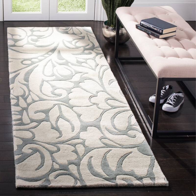 SAFAVIEH Handmade Soho Shena Flow N.Z. Wool Rug - 2'6" x 6' Runner - Blue/Ivory