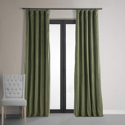 Exclusive Fabrics Signature Hunter Green Velvet Blackout Curtain (1 Panel)