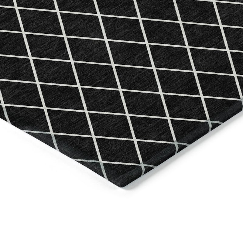 Machine Washable Indoor/ Outdoor Chantille Diamond Trellis Rug