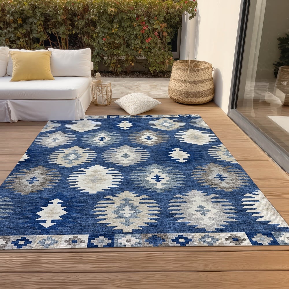 Machine Washable Indoor/ Outdoor Boho Tribal Chantille Rug