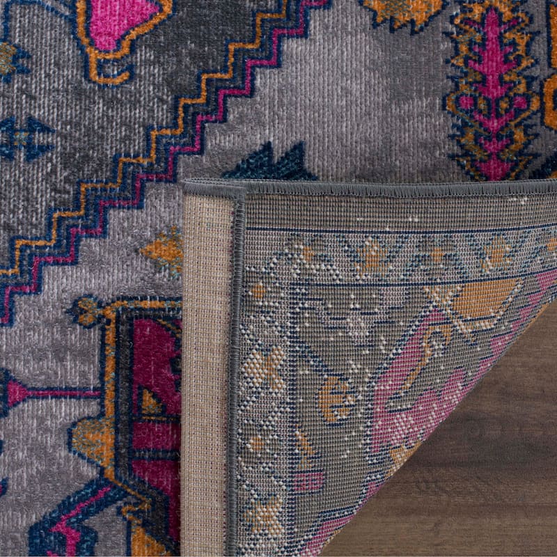 SAFAVIEH Artisan Cintia Distressed Oriental Rug