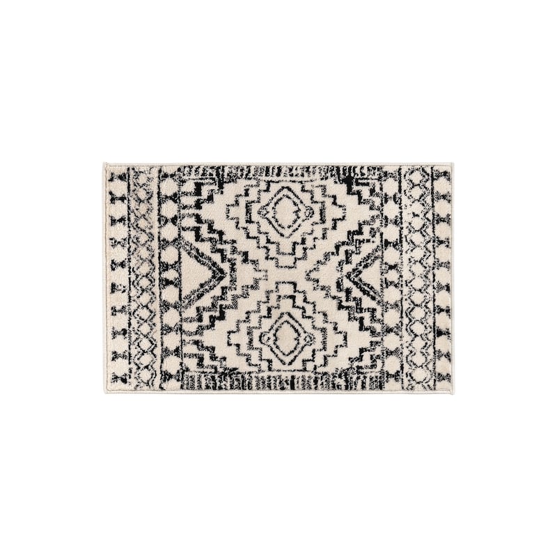 Contemporary Distressed Geometric Area Rug - Cream - 2' x 3'
