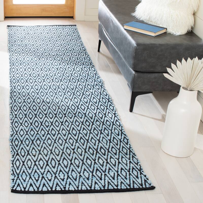 SAFAVIEH Handmade Montauk Siubhan Cotton Rug - 2'3" x 9' Runner - Green/Black