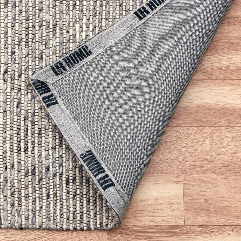 Arstad Transitional Hand-Woven Diamond Wool Indoor Area Rug by Sevita