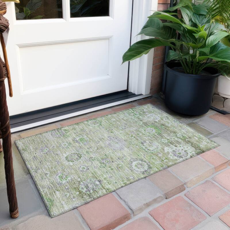 Machine Washable Indoor/ Outdoor Vintage Traditional Chantille Rug