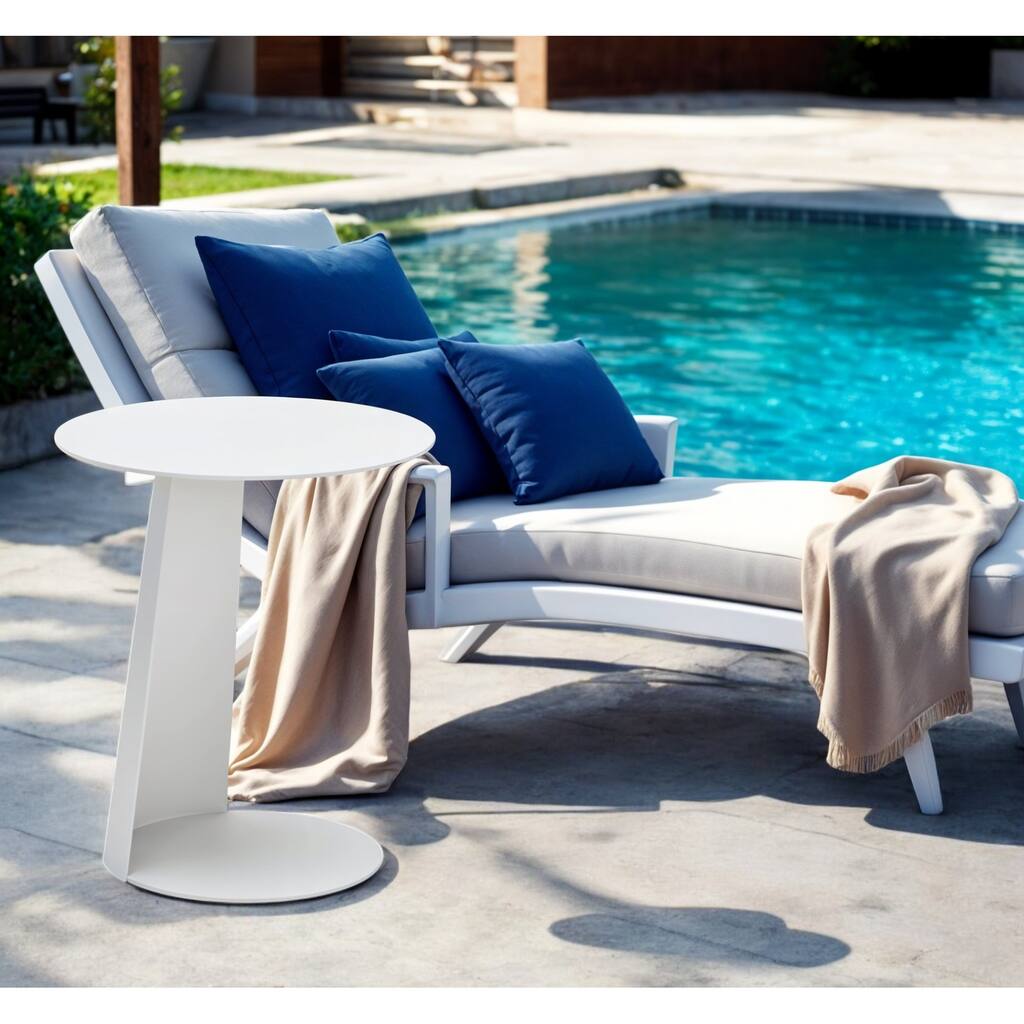 HomeRoots 16" White Aluminum Rounded Outdoor Side Table