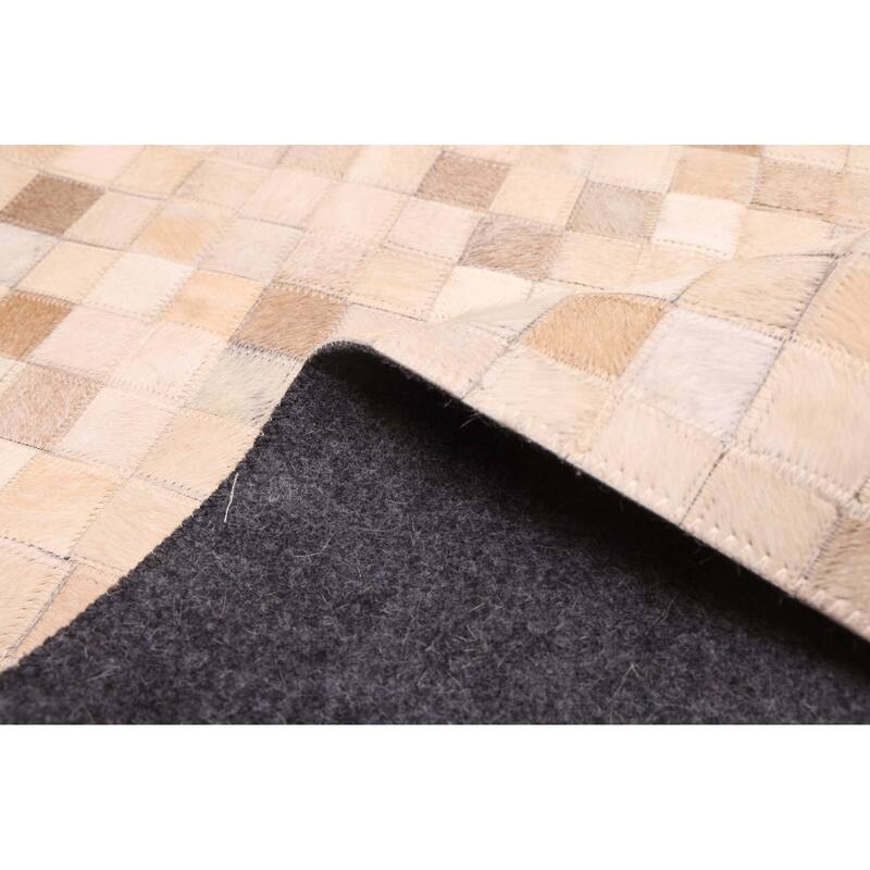 ECARPETGALLERY Handmade Cowhide Patchwork Beige Leather Rug - 6'1 x 6'0