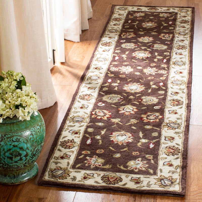 SAFAVIEH Handmade Total Performance Felisha Oriental Rug - 2'3" x 9' Runner - Brown/Ivory