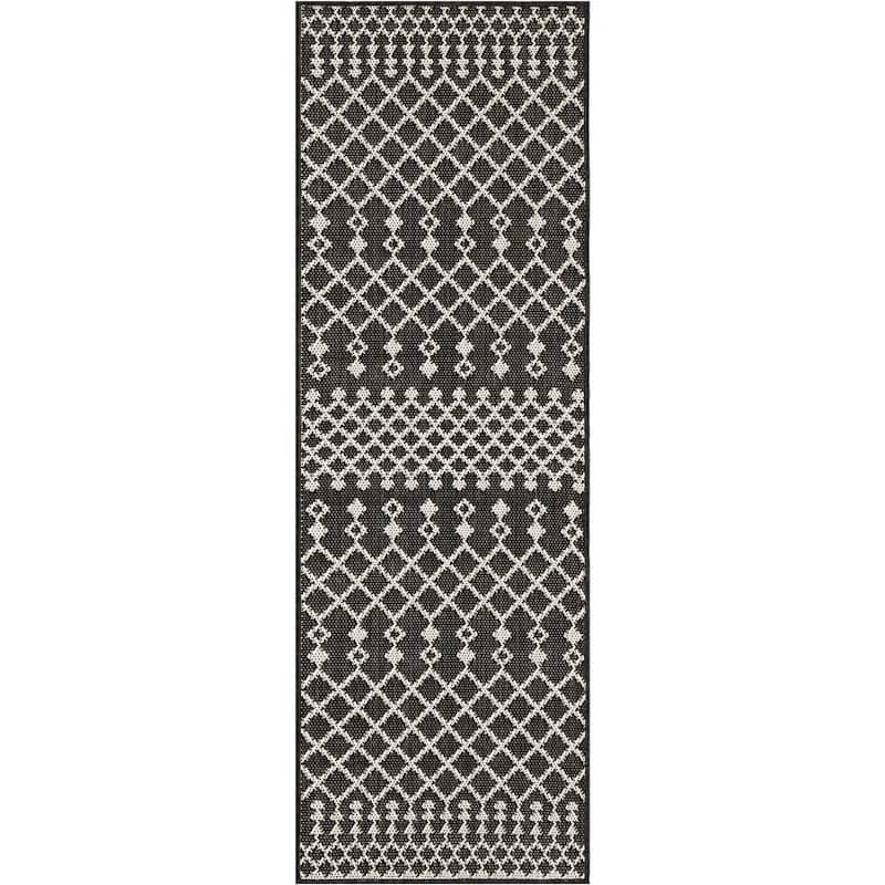 Nourison Selerno Indoor/Outdoor Moroccan Area Rug. - 2' x 6' - Black