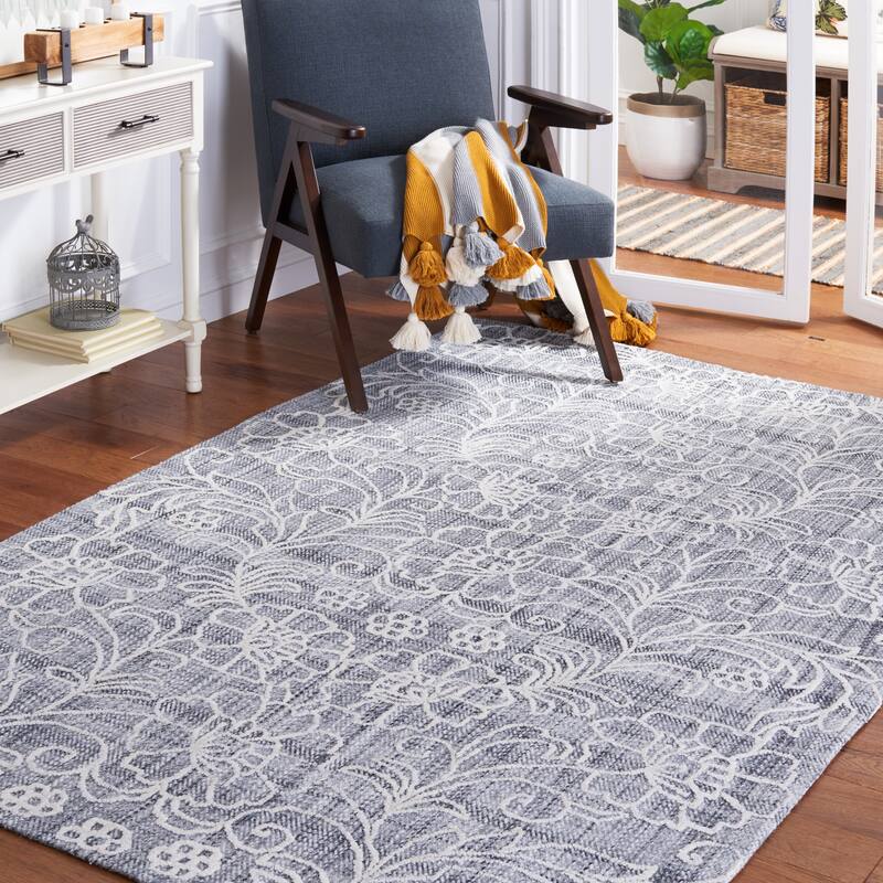 SAFAVIEH Handmade Marbella Doree Floral Rug - 3' x 5' - Dark Grey/Ivory