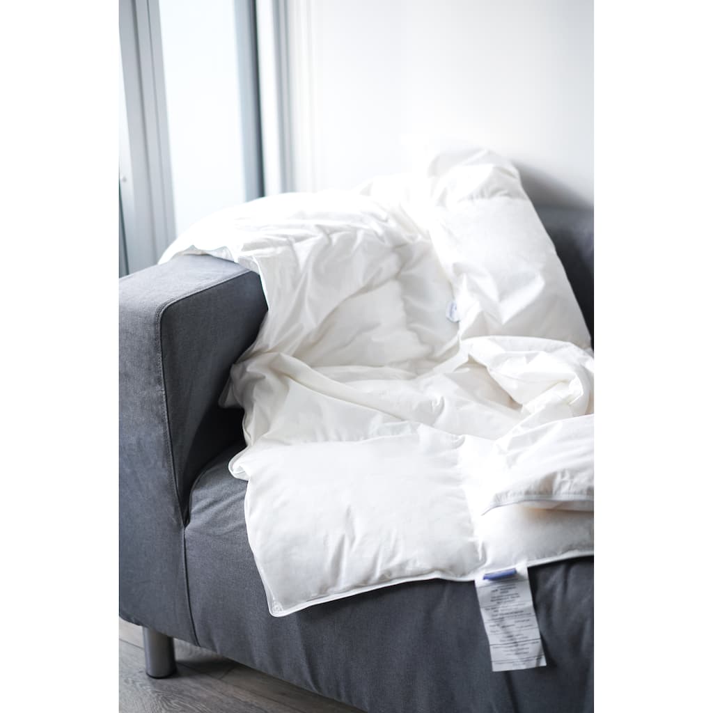 600 Loft White Down Lightweight Throw with Pure Cotton Shell