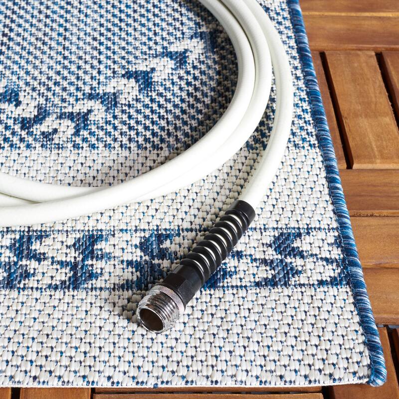SAFAVIEH Courtyard Minija Transitional Indoor/Outdoor Rug