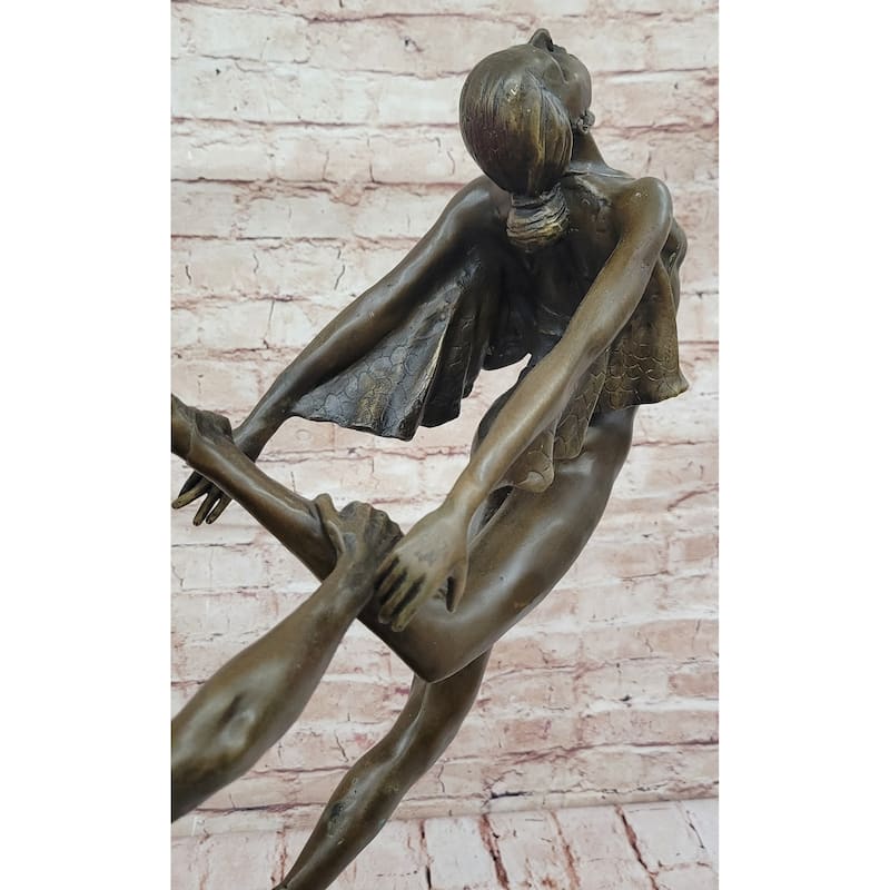 Bronze Dancing Couple Sculpture – Elegant Romantic Dance Statue For Home Or Studio Decor