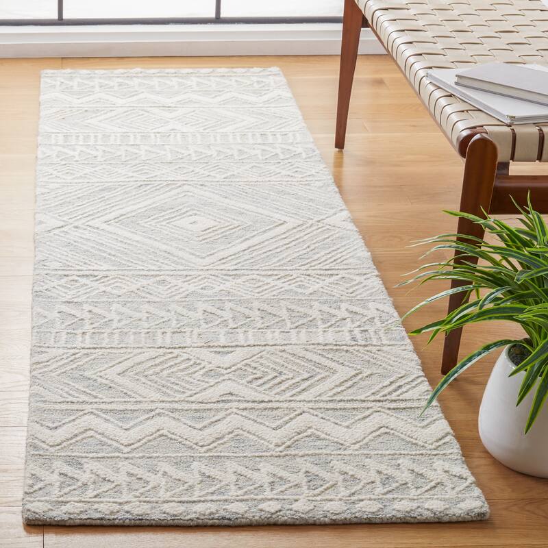SAFAVIEH Handmade Metro Mirushe Boho Moroccan Wool Rug - 2'3" x 8' Runner - Grey/Ivory
