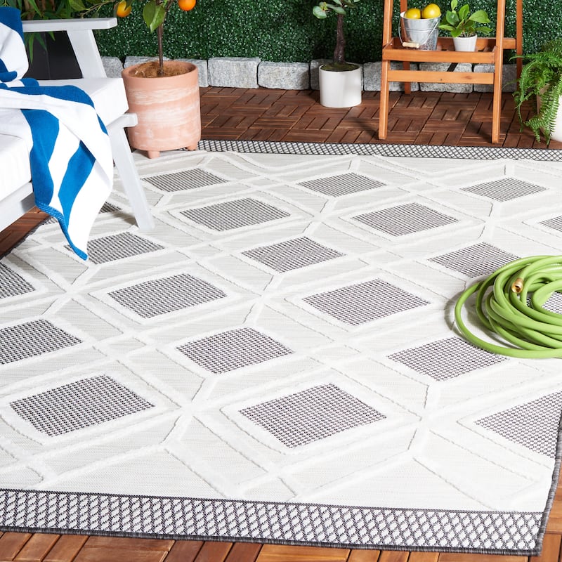 SAFAVIEH Cabana Margith Trellis Waterproof Patio Backyard Rug - 5'1" x 7'6" - Ivory/Black