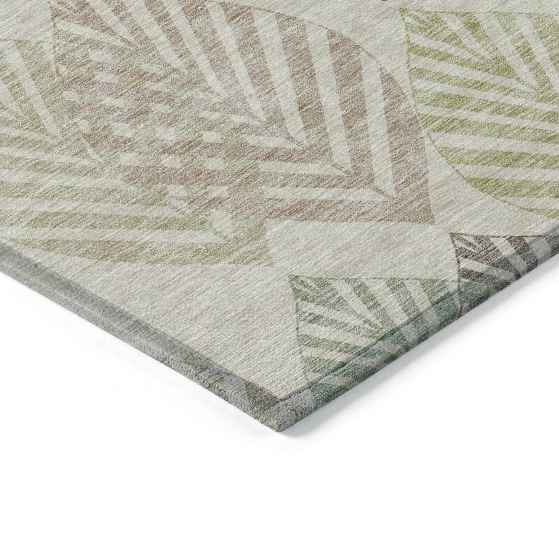 Machine Washable Indoor/ Outdoor Chantille Casual Palm Rug