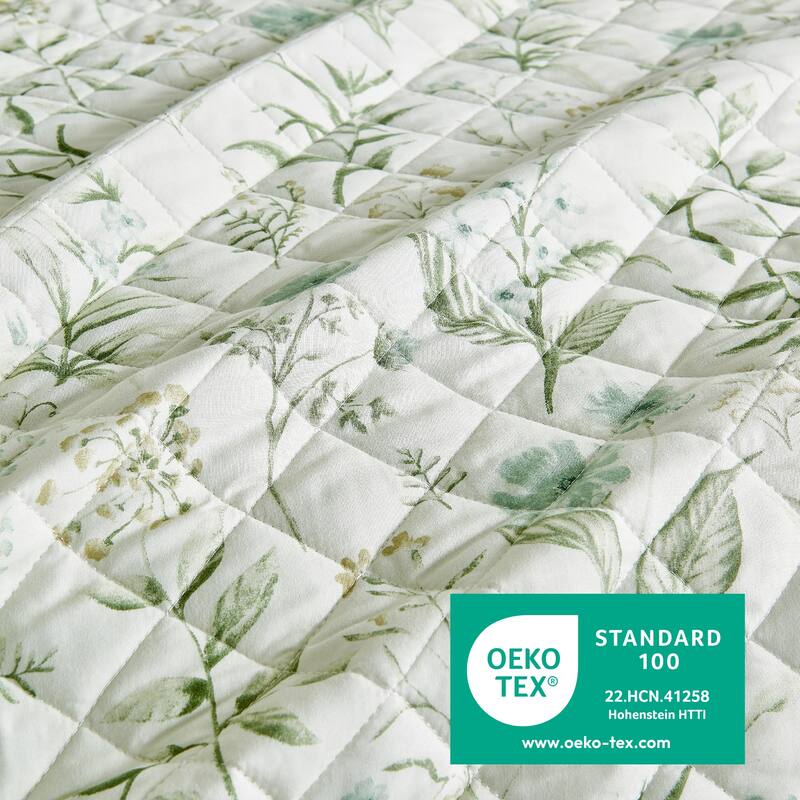 Linery & Co. Floral Printed Reversible Stitched Quilt Set with Shams