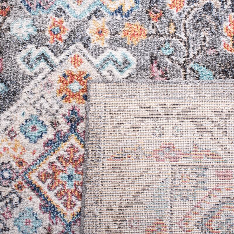 SAFAVIEH Phoenix Pennie Medallion Distressed Rug