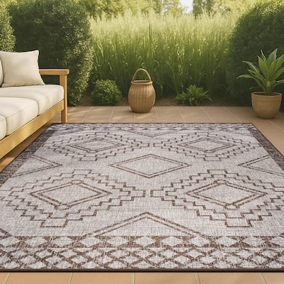 JONATHAN Y Carwa Diamond Tribal Medallion Indoor/Outdoor Area Rug
