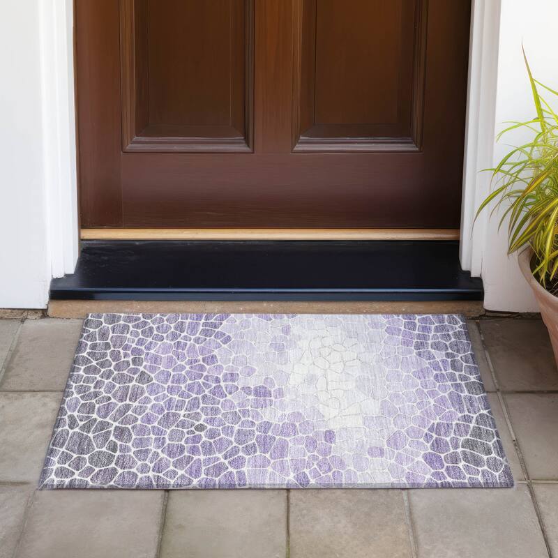 Machine Washable Indoor/Outdoor Contemporary Ombre Chantille Rug - Purple - 1'8" x 2'6"
