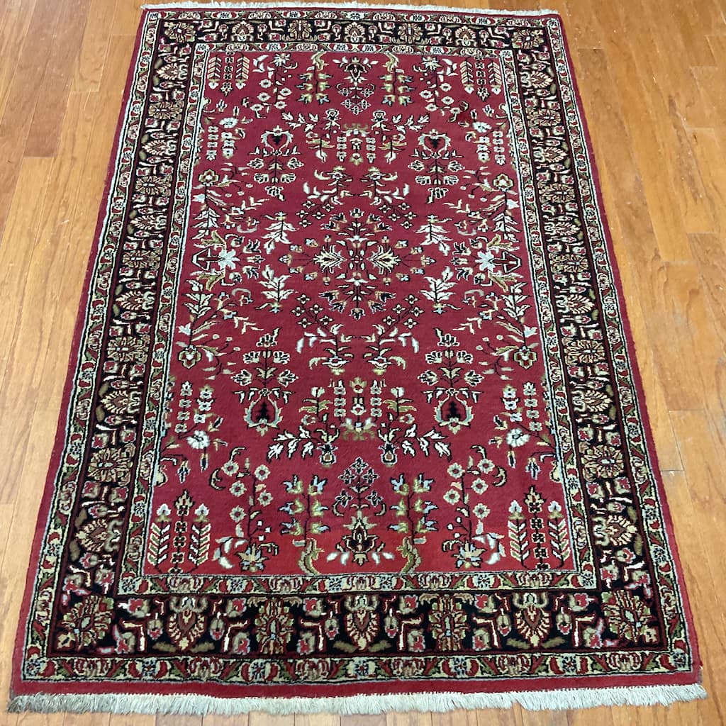 HERAT ORIENTAL Handmade Sarouk Wool Rug - 4' x 6'