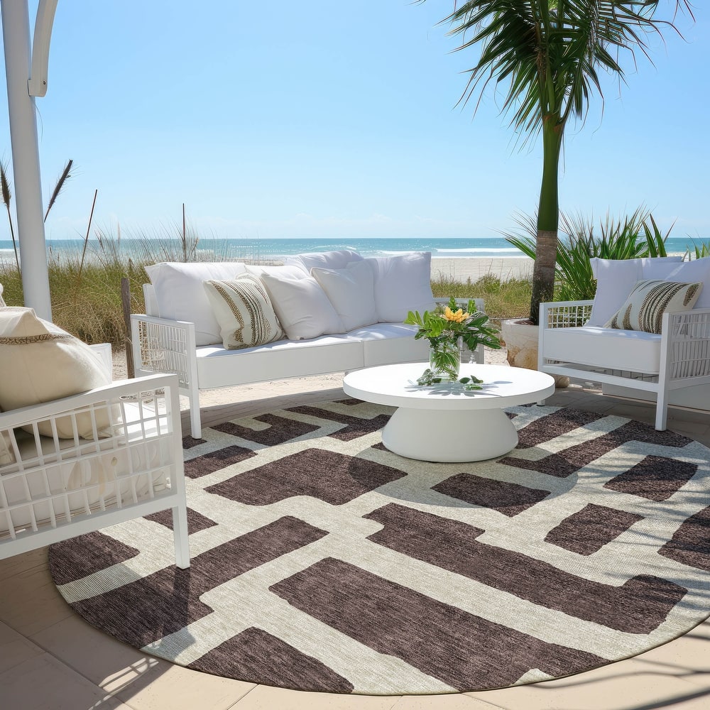 Machine Washable Indoor/ Outdoor Chantille Contemporary Geo Rug