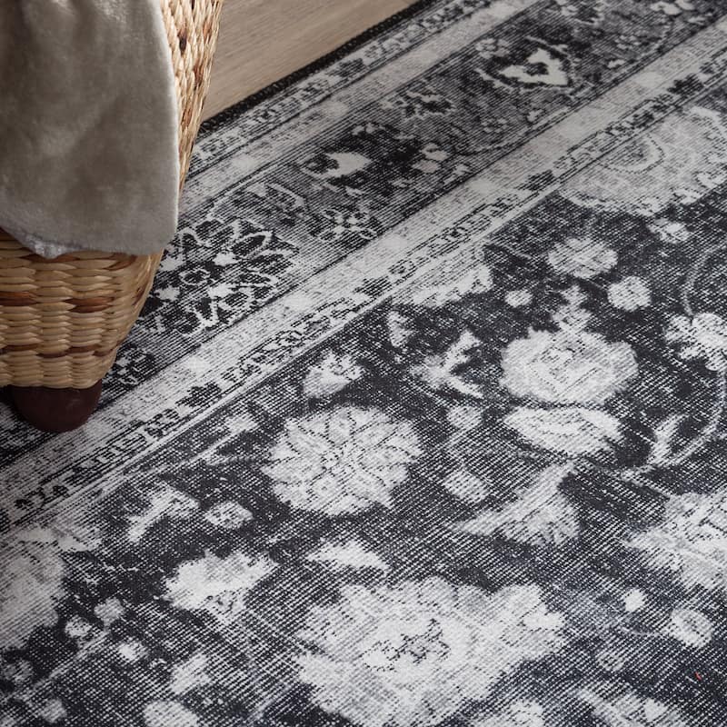 Addison Kensington Casual Vintage Non-skid Area Rug