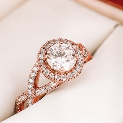 Auriya 14k Gold 1 1/2ct Twisted Moissanite Halo Engagement Ring