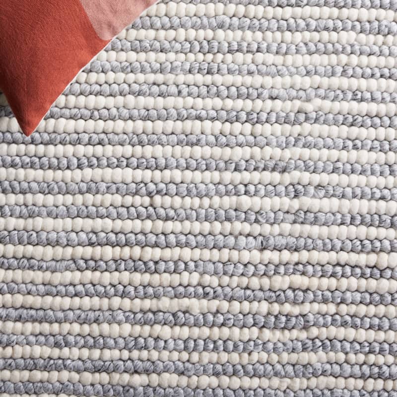 SAFAVIEH Handmade Natura Courtney Wool Rug